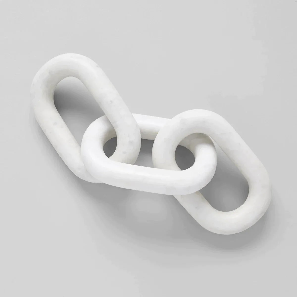 White Marble Link Chain Decor